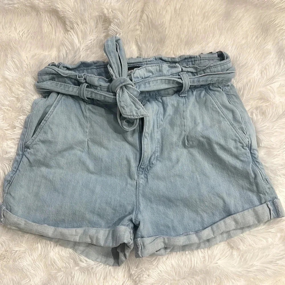 Express Extreme High Rise Shorts size 6 - Picture 2 of 6